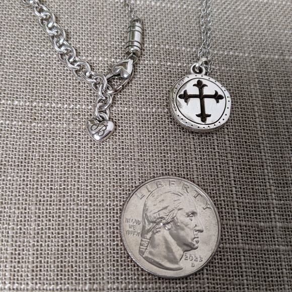 Brighton Silver budded Cross Necklace 18" Chain, EUC Crucifix - Picture 2 of 7